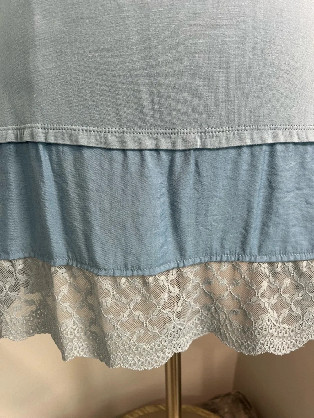 LOGO Layers by Lori Goldstein Size XXS Blue Knit Tank with Lace & Woven Trim